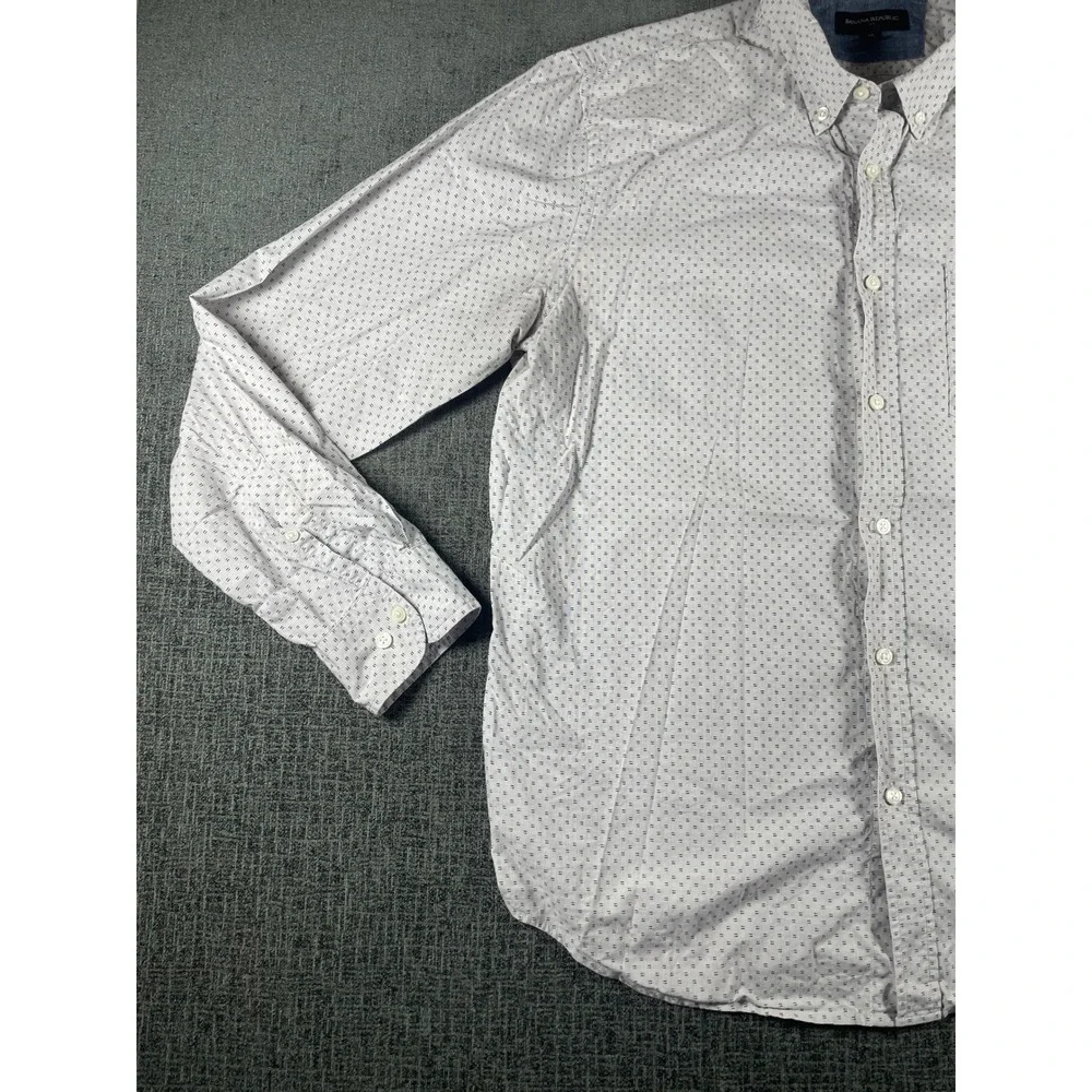 Banana Republic Mens XL Untucked Fit Button Down Shirt White Blue Micro Print LS